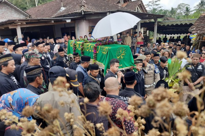 Jenazah Pekerja Korban Rusuh Komunitas Pesilat di Taiwan Dimakamkan di Trenggalek