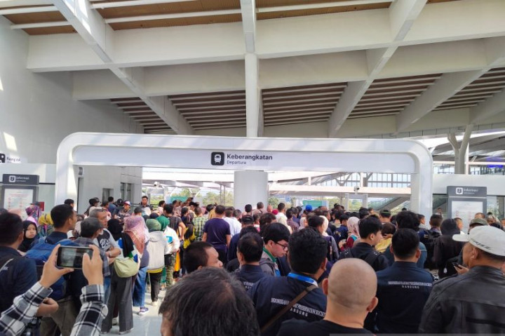 4.552 Penumpang Sudah Menjajal Kereta Cepat selama 3 Hari Uji Coba