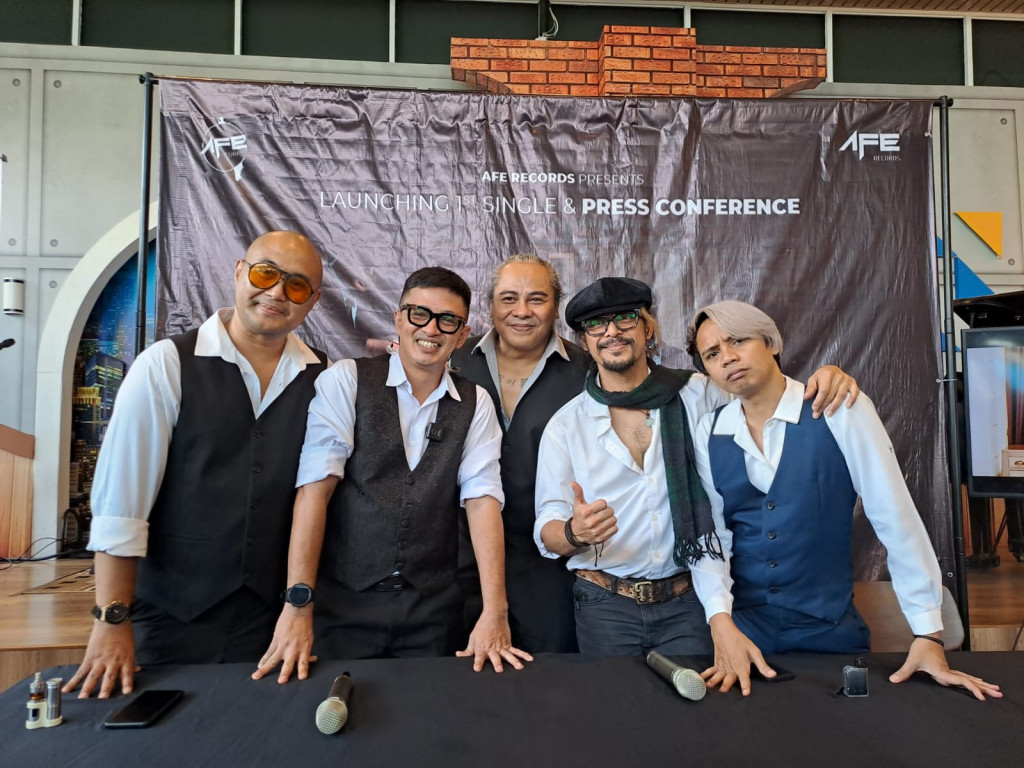 Band Om Om (Foto: dok. aferecord)
