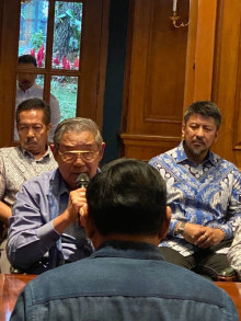 Ketua Majelis Tinggi Partai Demokrat, Susilo Bambang Yudhoyono memimpin jajaran pengurus DPP Partai Demokrat ikut dalam pertemuan dengan Koalisi Indonesia Maju (KIM) di kediaman Prabowo Subianto, Hambalang, Bogor. IG vivayogamauladi.