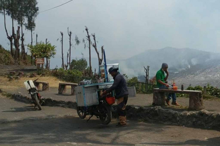Wisata Bromo Kembali Dibuka Kecuali Pendakian Semeru