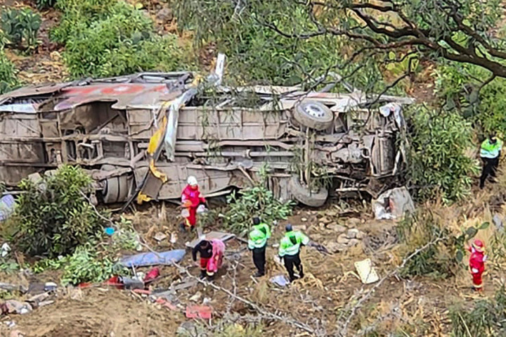 Bus Peru Terjun ke Jurang, 25 Orang Tewas