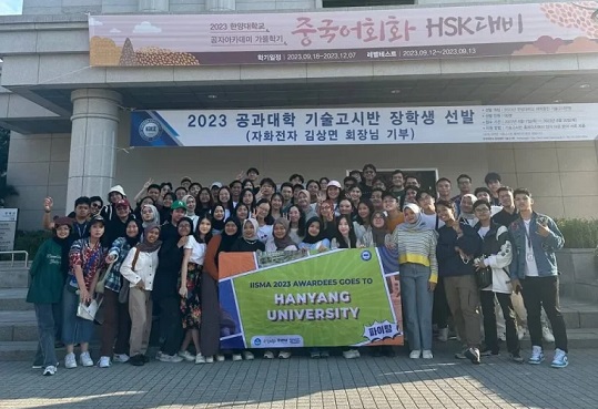 Sempat Gagal, Fatikha Perbaiki Diri Hingga Lolos IISMA dan Studi di Hanyang University