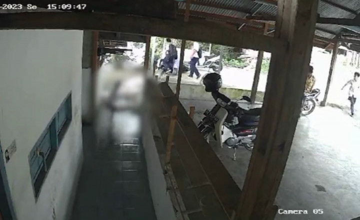 Tragis! Siswa SD Meninggal Tertimpa Dinding Masjid Roboh Ditabrak Motor