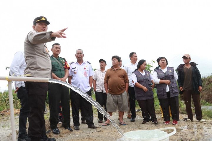Peduli Lingkungan, Polres Simalungun Salurkan Bantuan Sumur Bor dan Pompa Air