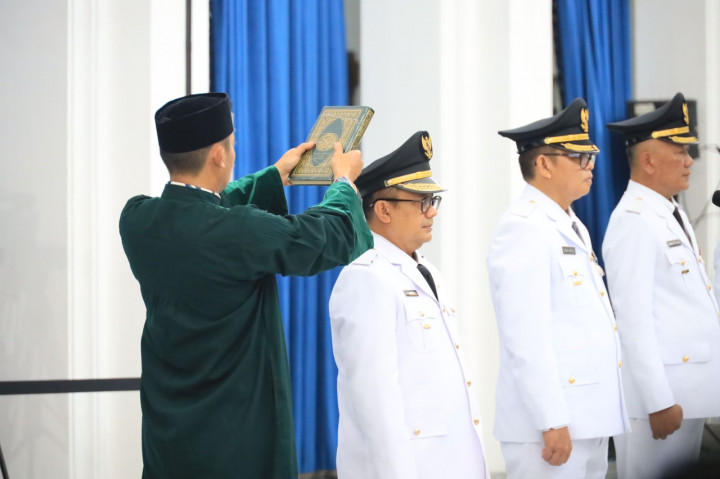 Tri Adhianto Lengser, Raden Gani Muhammad Resmi Dilantik Jadi Pj Wali Kota Bekasi