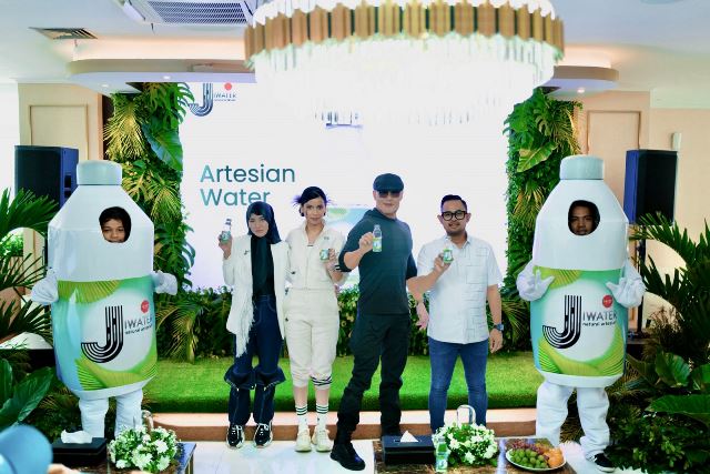 Berbeda dari Air Mineral Biasa, Brand Ini Kenalkan Artesian Water