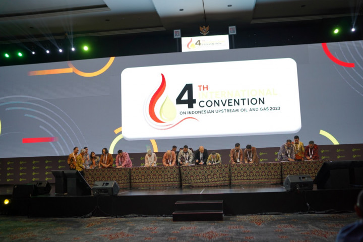 Amankan Pasokan Bahan Baku, Pupuk Indonesia Grup Teken Kontrak Jual Beli Gas