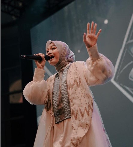 Geger! Penyanyi Jebolan Idol Salma Salsabil Plesetkan Lirik Stasiun Balapan, Begini Reaksi Istri Didi Kempot