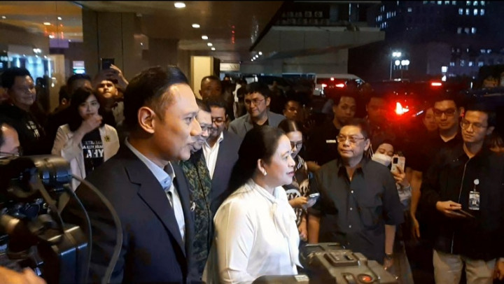 Puan Ungkap Momen Pamitan AHY Sebelum Demokrat Berlabuh ke Prabowo