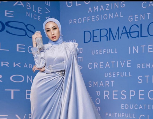 Luncurkan Produk Kecantikan, Dokter Reza Gladys Berburu Formula ke Luar ...