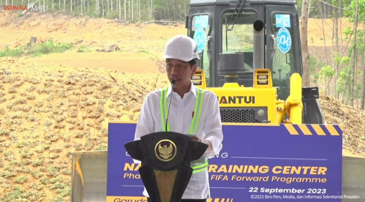 FIFA Sumbang Rp 85,6 M untuk <i>Training Center</i> PSSI, Jokowi: Terbesar di Asia Tenggara