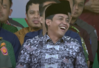 Lewat Pantun, Wamen ATR Raja Juli Antoni Disemprot tak Punya Program Konkrit di Depan Jokowi