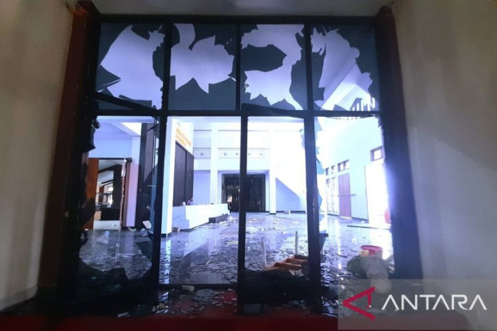 Ketua DPRD Pohuwato Kecam Aksi Berujung Perusakan Fasilitas Daerah