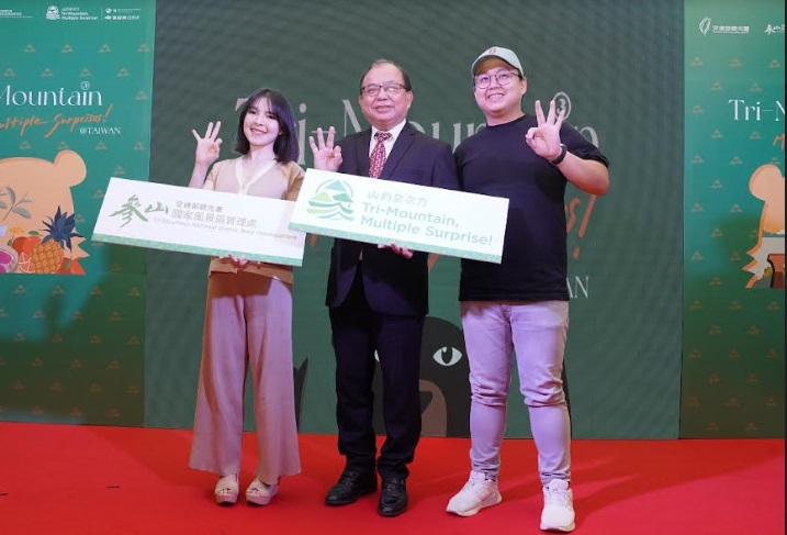 Kampanye ini turut mengajak YouTubers Ken & Grat untuk menjelajahi segudang kejutan di Tri-Mountain. 