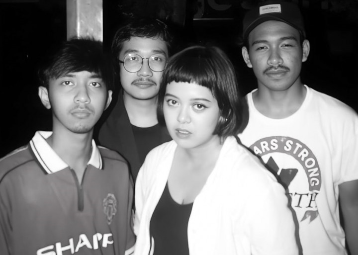 Perjuangan Mencari Kebebasan di Lagu Baru Paper Heart