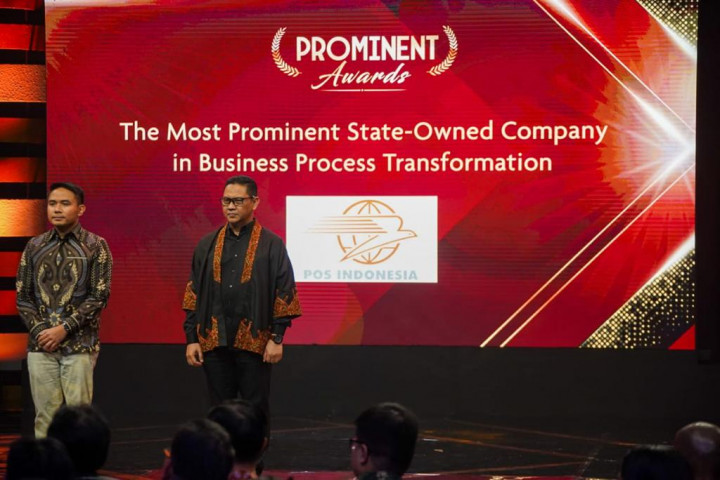 Unggul dalam Transformasi Bisnis, Pos Indonesia Terima Penghargaan Prominent Awards 2023