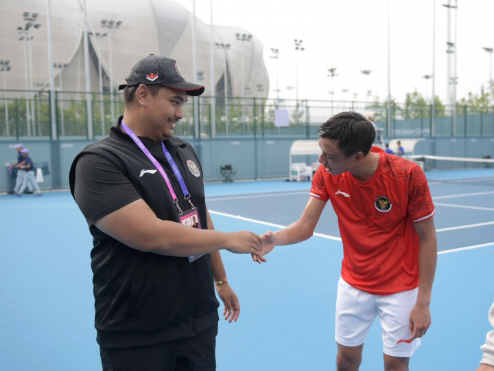 Menpora Datang Langsung ke Hangzhou Beri Semangat Atlet Asian Games