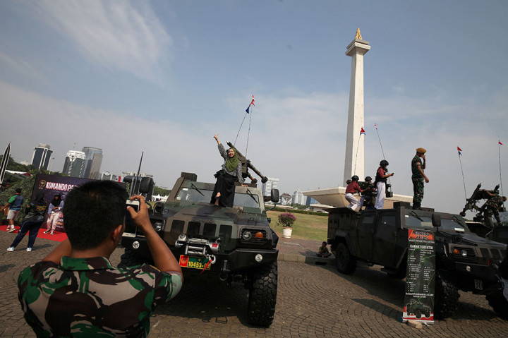 TNI Pamerkan 125 Unit Alutsista di Monas