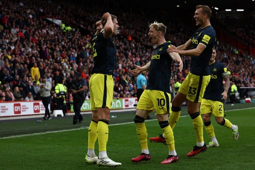 Hasil Liga Inggris: Chelsea Dipermalukan Villa, Newcastle Pesta Gol di Markas Sheffield