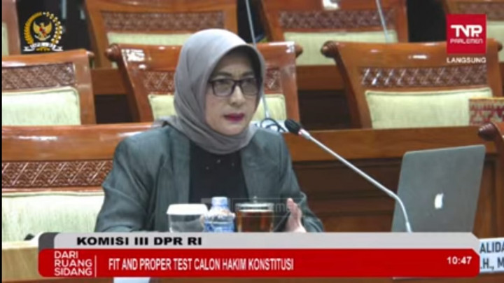 Rekam Jejak Calon Hakim MK Reny Halida, Pernah Sunat Hukuman Koruptor hingga Sedang <i>Nyaleg</i>