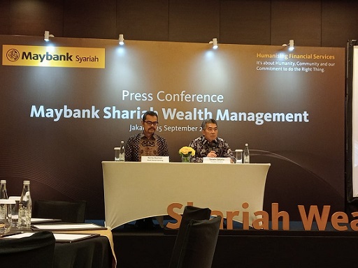 Romy Buchari dan Taswin Zakaria dalam konferensi pers Maybank Shariah Wealth Management. (Foto: Dok. Yuni)