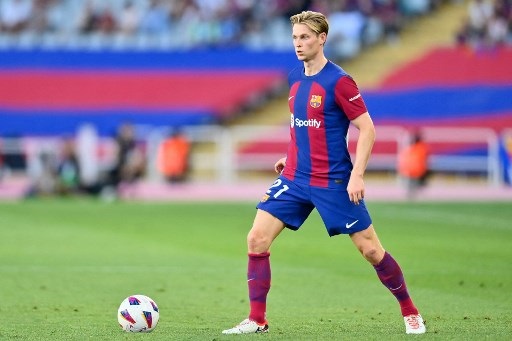 Gelandang Frenkie de Jong Menepi karena Cedera Pergelangan Kaki