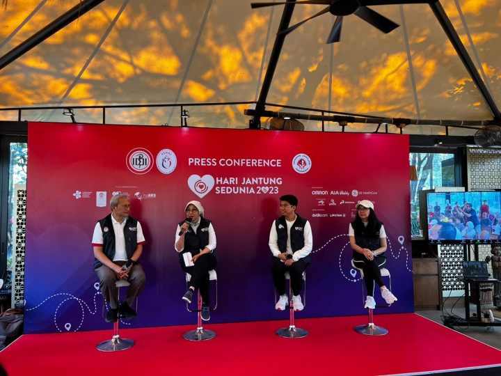 Peringati Hari Jantung Sedunia 2023, YJI dan PERKI Gelar Heart Walk Serentak di 8 Kota