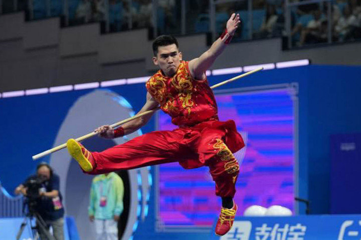 Atlet Wushu Harris Horatius Sumbang Emas Ketiga untuk Indonesia