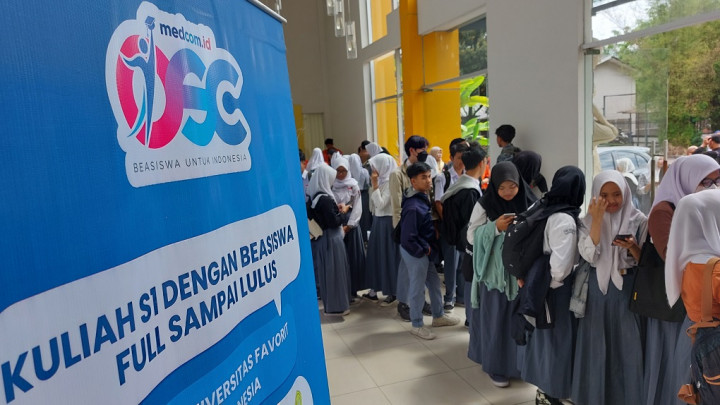 Ratusan Pelajar Mengular Ikuti Roadshow OSC Medcom di Kampus Itenas