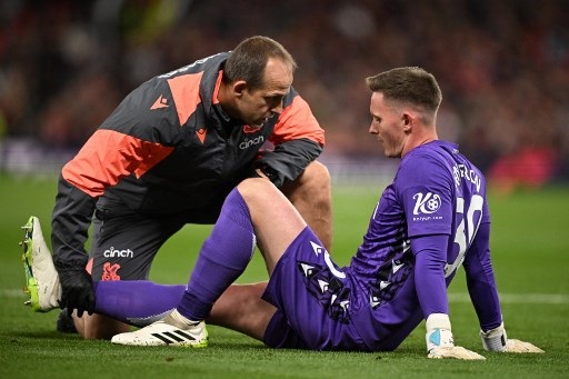 Kiper Dean Henderson Cedera Saat Hadapi MU