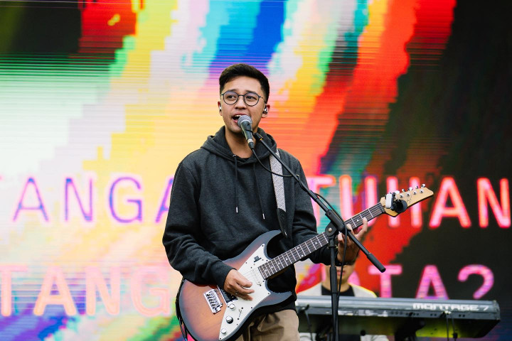 Alasan Ezra Mandira Keluar dari Hivi!