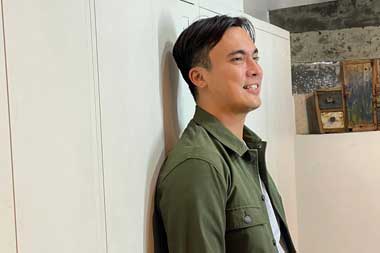 Setelah Badai Perselingkuhan, Rendy Kjaernett Perdalam Ilmu Agama di Sekolah Teologi