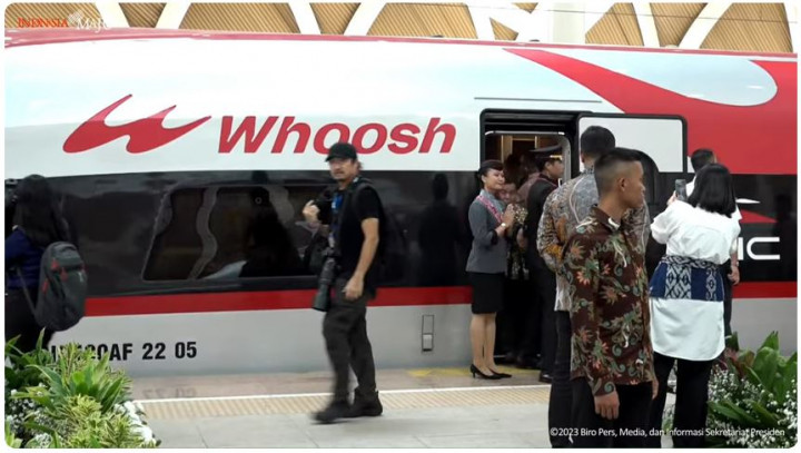 Jokowi Ganti Kata Handal dengan Hebat, WHOOSH Akhirnya Sesuai KBBI