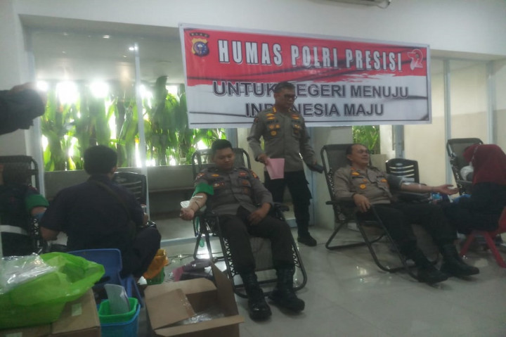 Sambut Hari Humas Polri ke-72, Polda Riau Gelar Donor Darah