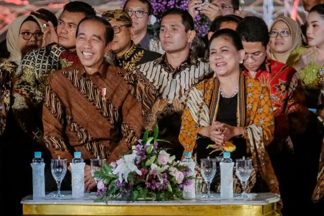 Hari Batik jadi momentum bangkitnya ekonomi dan membuka lapangan kerja. (Foto: Dok. Birkom Kemenparekraf)