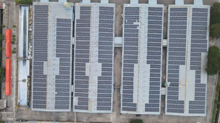 Tjiwi Kimia Operasikan PLTS Atap Terpasang Berkapasitas 9,8 MWp