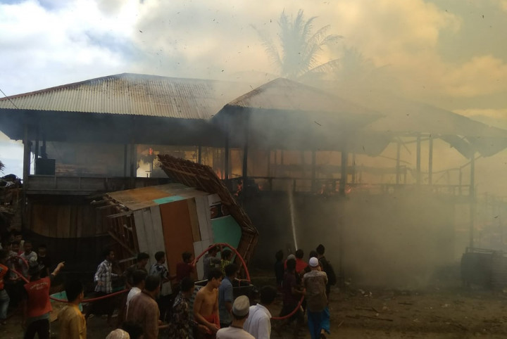 Kebakaran Hanguskan Puluhan Bilik Santri di Aceh