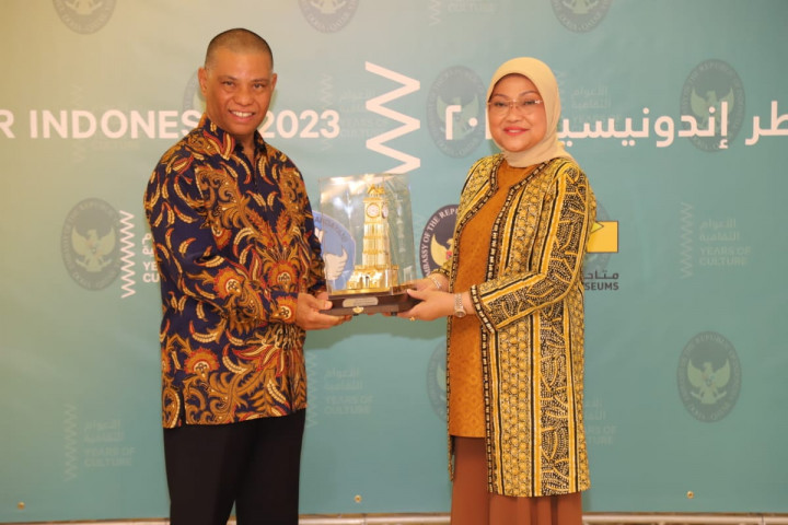 Menaker Temui Dubes RI untuk Qatar, Bahas <i>Business Matching</i> dan Permenaker