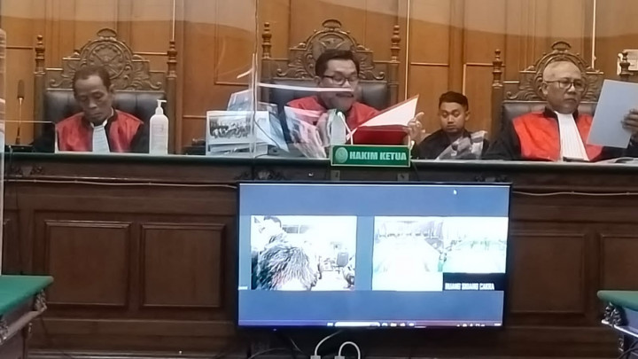 Dokter Gadungan RS PHC Surabaya Dijatuhi Hukuman 3,5 Tahun Penjara