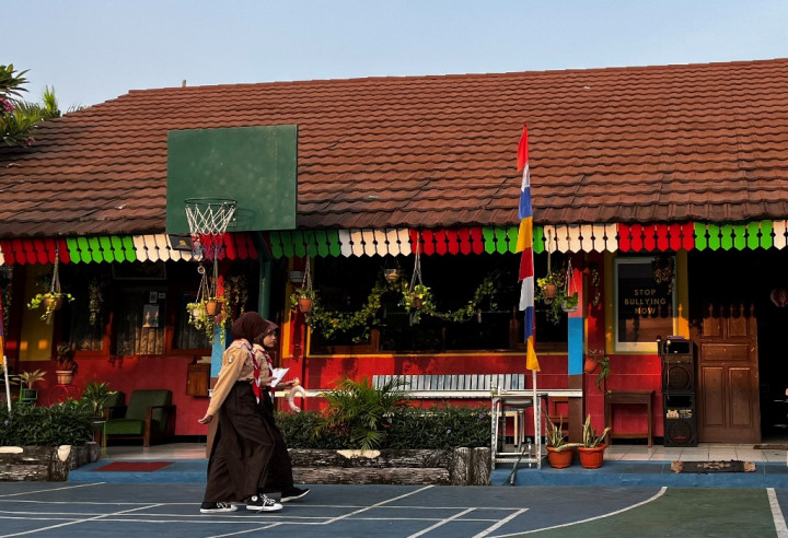 Bagaimana Orang Tua Sebaiknya Menanggapi Anak yang Terkena Bullying?