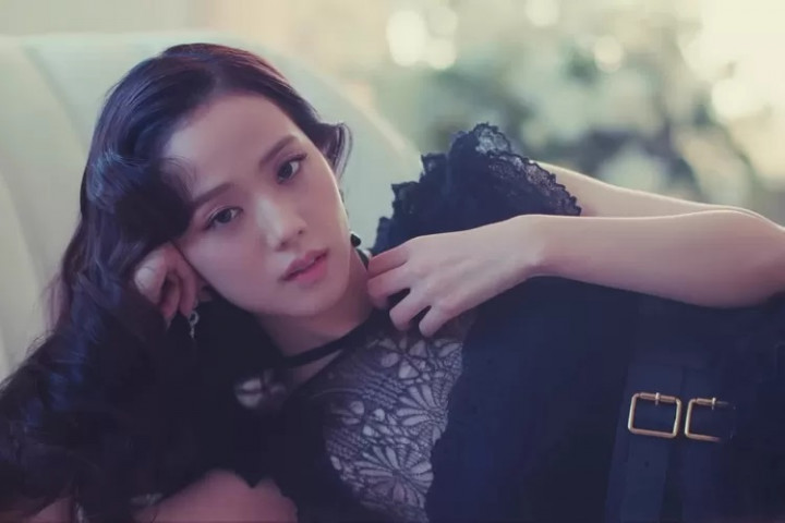 Jisoo -Flower Jadi Video Musik K-Pop 2023 Pertama yang Tembus 400 Juta Penayangan