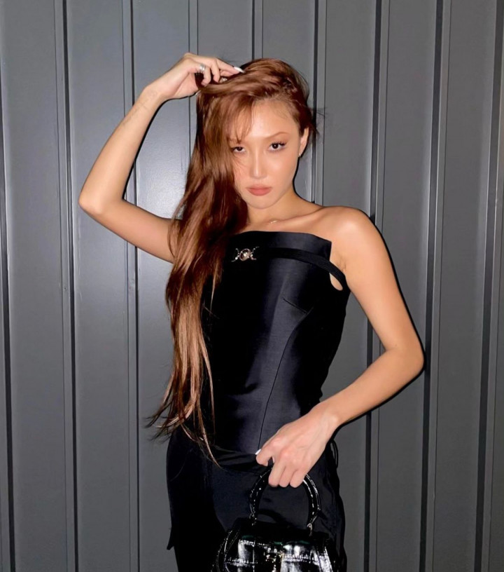 Hwasa MAMAMOO Bebas dari Kasus Penampilan Tak Senonoh di Festival Kampus