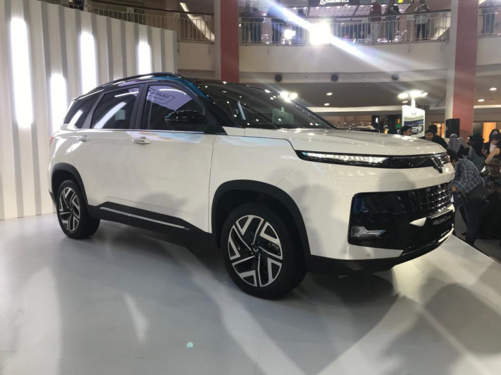 Wuling Merilis New Almaz RS, Harga Mulai dari Rp398 Juta