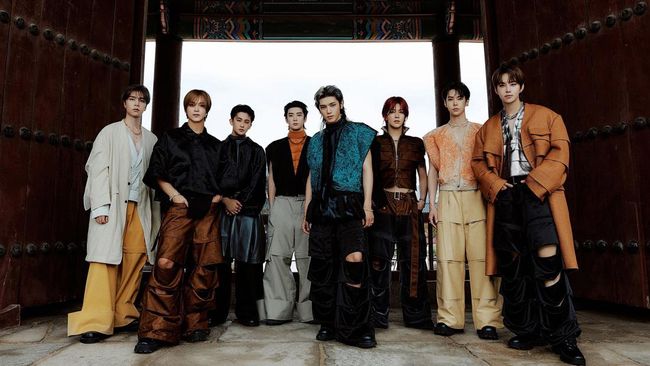 Comeback 'Fact Check', NCT 127 Tampilkan Keindahan Seoul di Video Musik