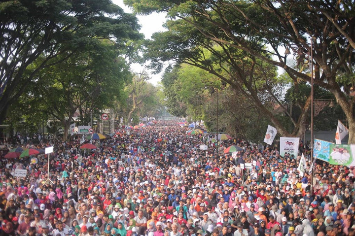 Pulihan Ribu Warga Tumplek Sambut Cak Imin