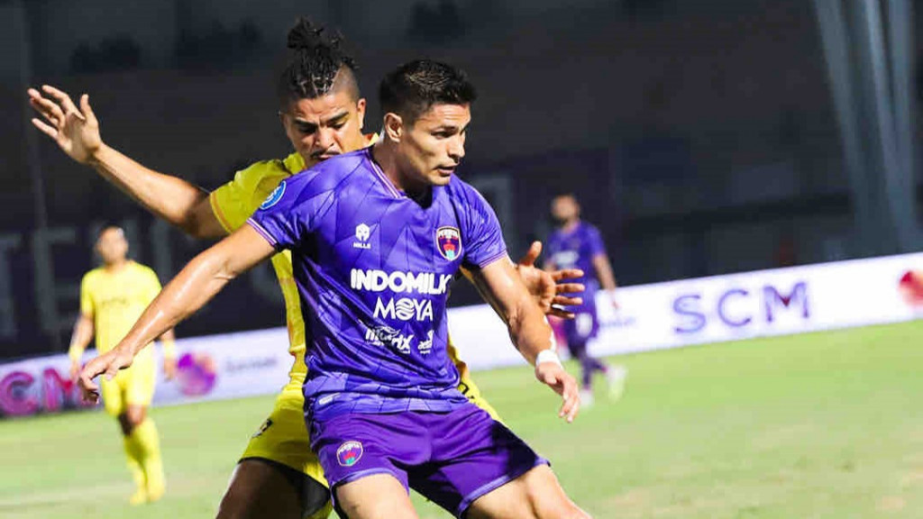 Suasana laga Persita Tangerang vs Persik Kediri. (Foto: Twitter resmi Persita Tangerang)