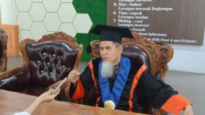 Dosen Unja Pencetus Ethnocontrucsivism, Syahrial Dikukuhkan Sebagai Guru Besar