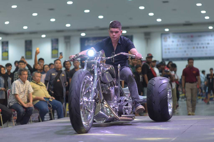 Trike Krom dan Chevy Apache Curi Titel Terbaik di Kustomfest 2023