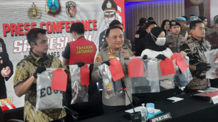 Kebakaran Gunung Lawu Sulit Dikendalikan hingga Eks Kapolsek Diduga Beri Info Palsu